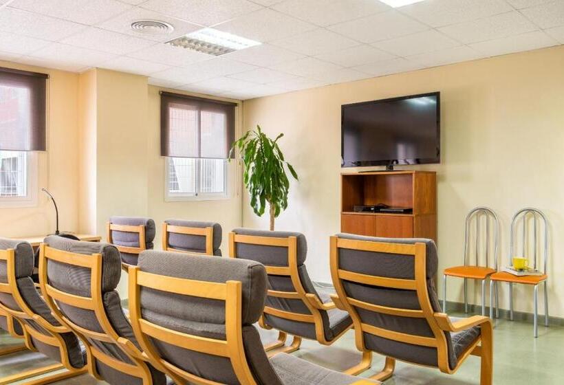 پانسیون Micampus Upo Celestino Mutis Residencia De Estudiantes