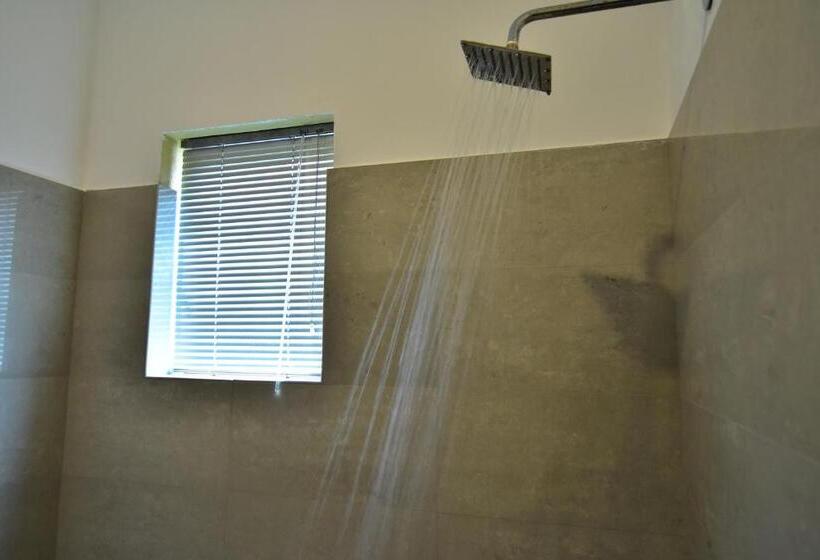 膳宿费 Park Lane Apartments