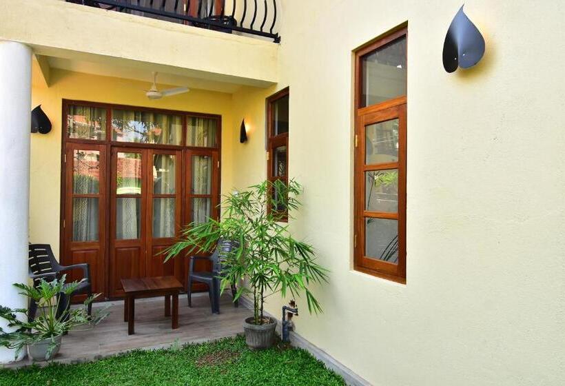 膳宿费 Park Lane Apartments