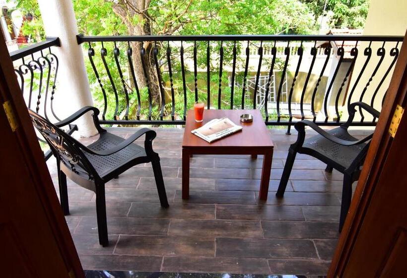 膳宿费 Park Lane Apartments