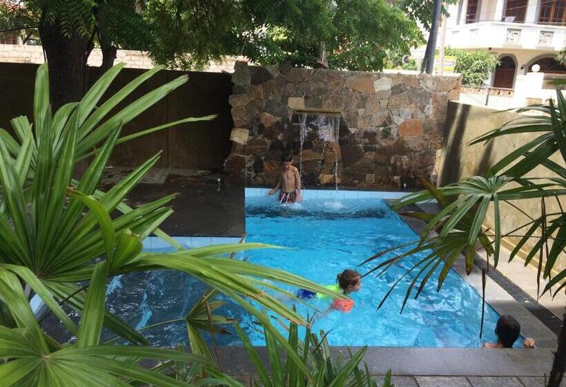 膳宿费 Park Lane Apartments