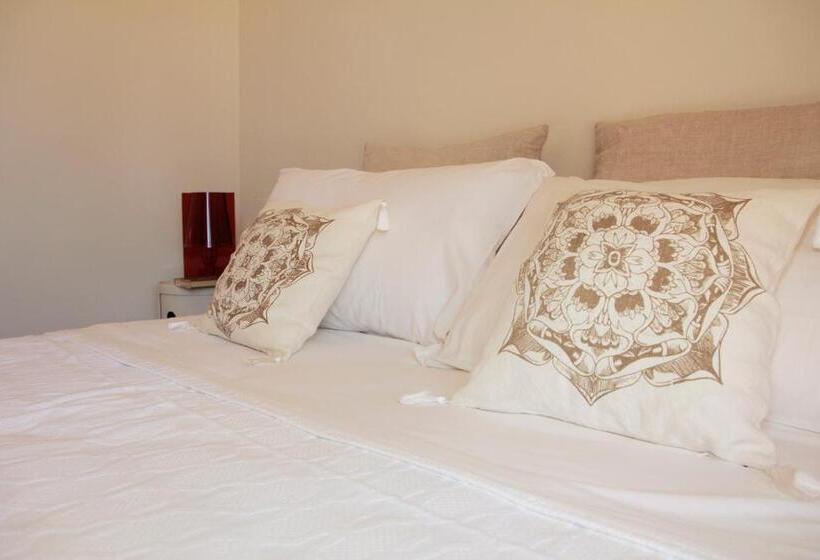 פנסיון Suite Faro 33