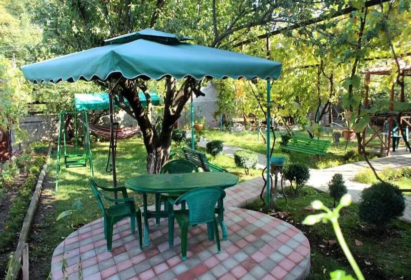 پانسیون Teli Guest House