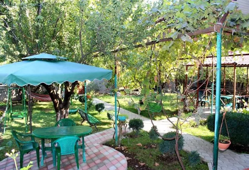 پانسیون Teli Guest House