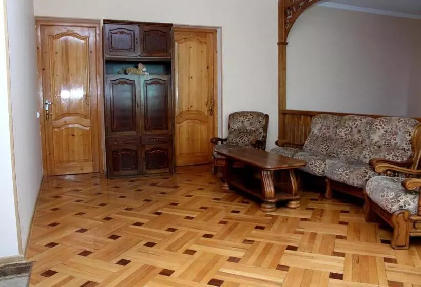 پانسیون Teli Guest House