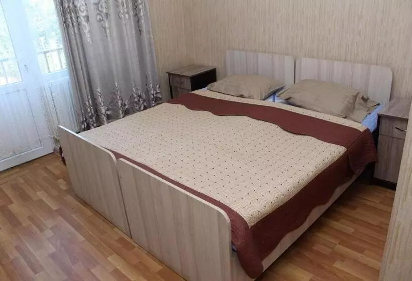 پانسیون Teli Guest House