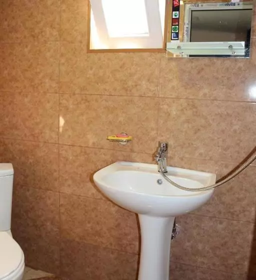 پانسیون Teli Guest House