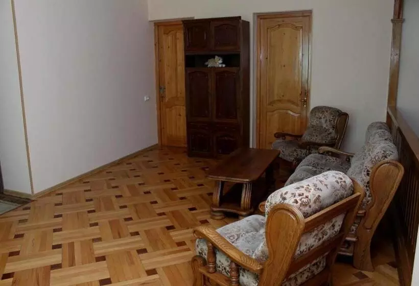 پانسیون Teli Guest House