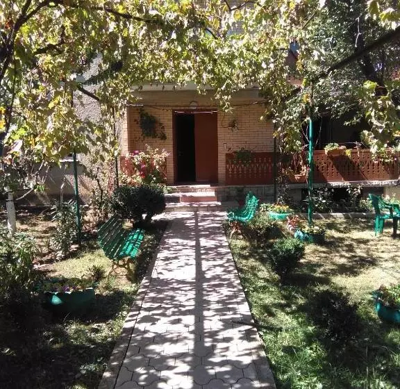 پانسیون Teli Guest House