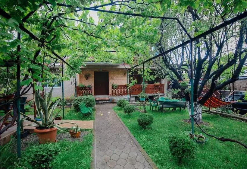 پانسیون Teli Guest House