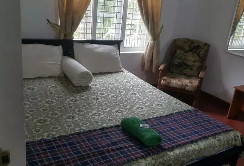 پانسیون White House Hostel
