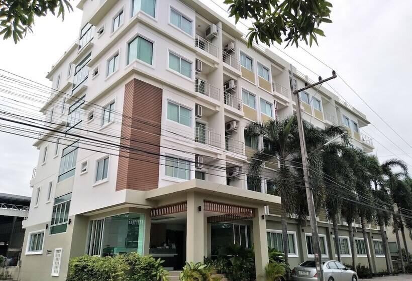 Отель The View Apartment