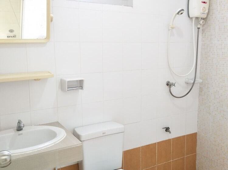 Отель The View Apartment