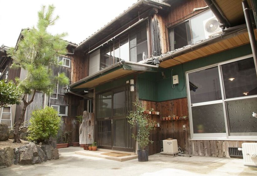 Guest House Tokonoma Hostel