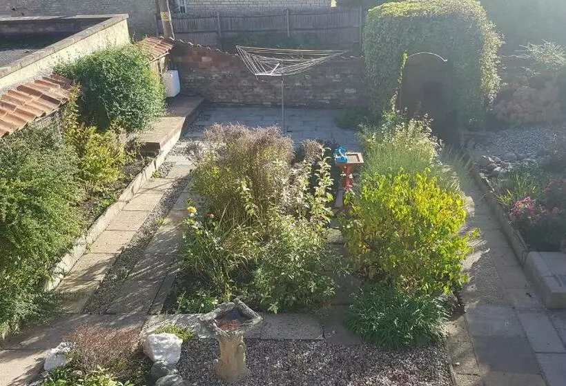 ベッドアンドブレックファースト Ruby Cottage