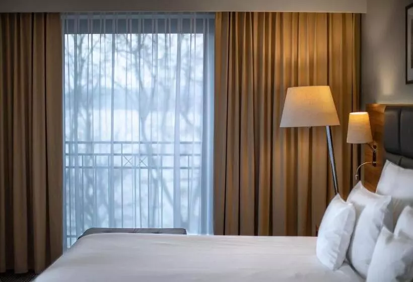 Heron Live Hotel Marina & Spa