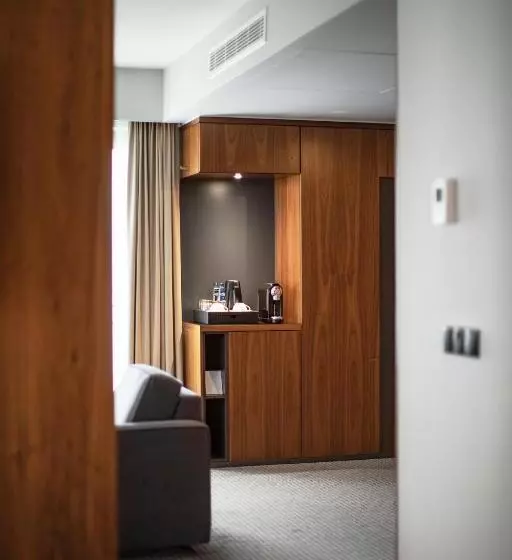 Heron Live Hotel Marina & Spa