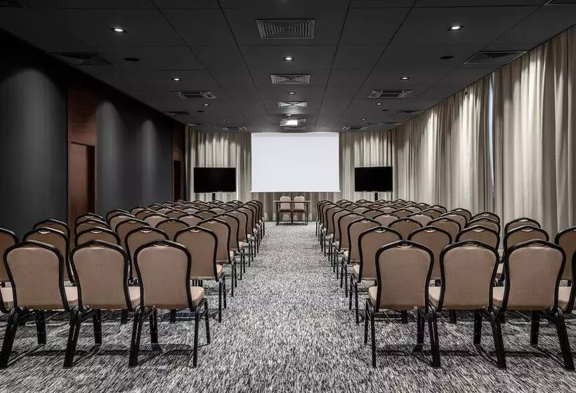 Heron Live Hotel Marina & Spa