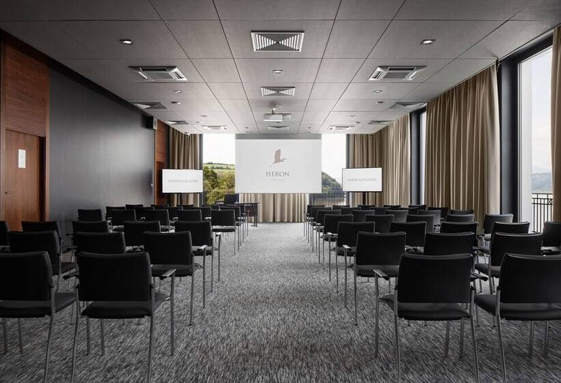 Heron Live Hotel Marina & Spa