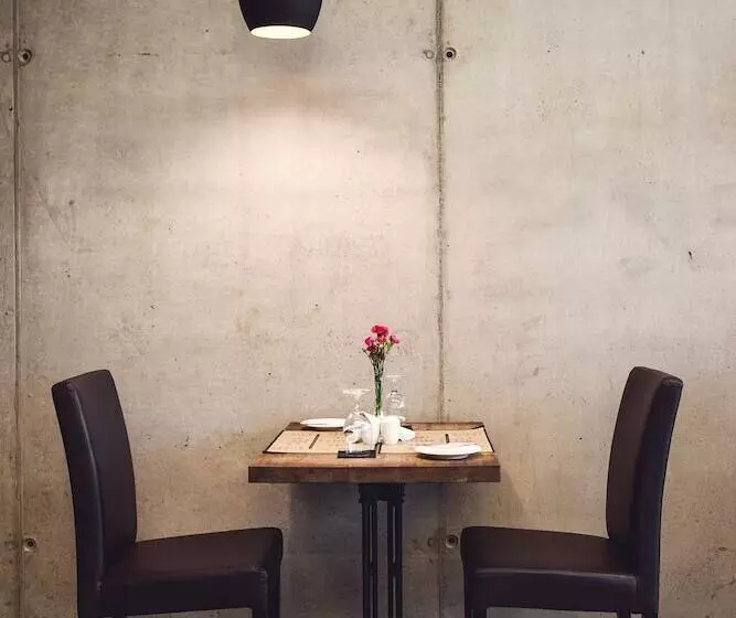 Heron Live Hotel Marina & Spa