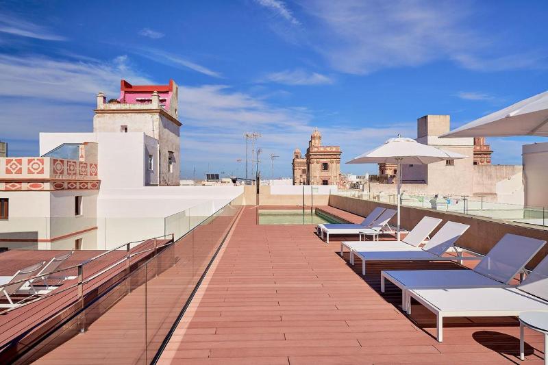Hotel Tandem Torres De Cadiz Suites