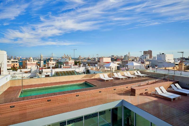 Hotel Tandem Torres De Cadiz Suites