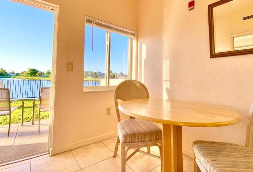 Отель Royal Inn