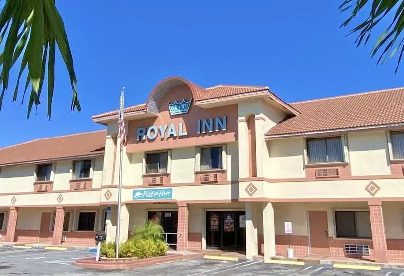 Hotelli Royal Inn