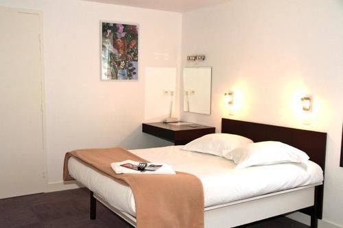 هتل Fast Caen Memorial