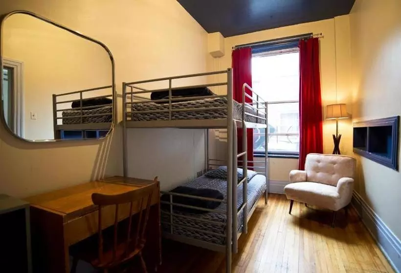 Hotel Alexandrie Hostel