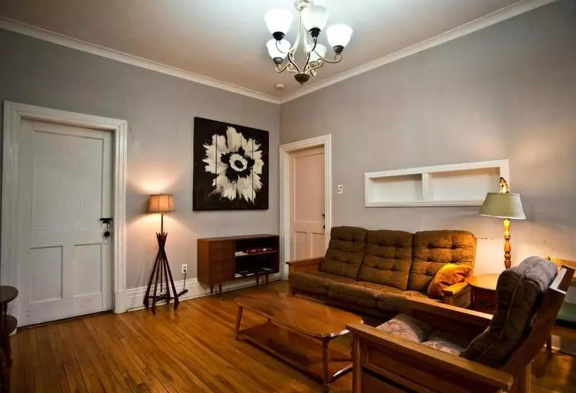 Hotel Alexandrie Hostel