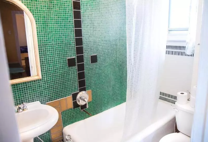 Hotel Alexandrie Hostel