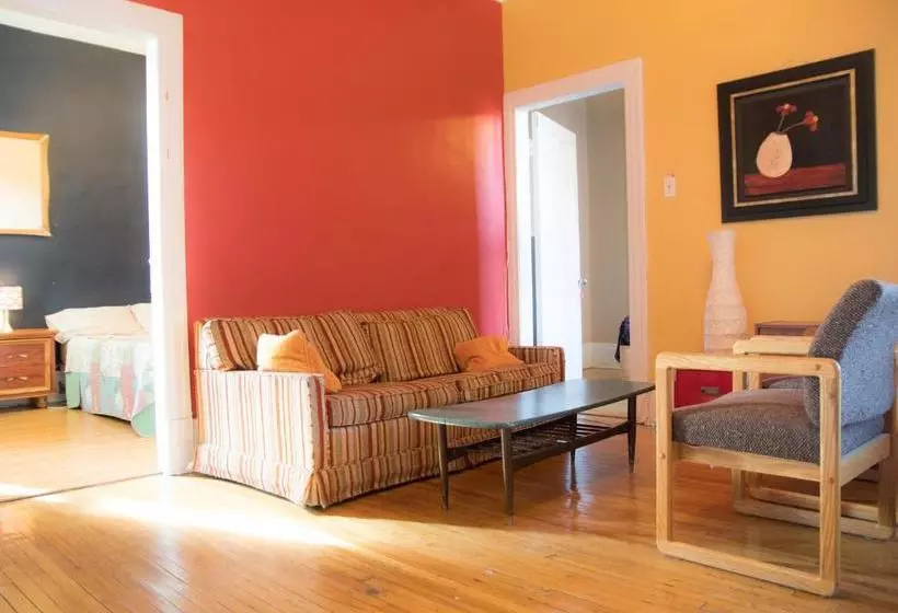 Hotel Alexandrie Hostel