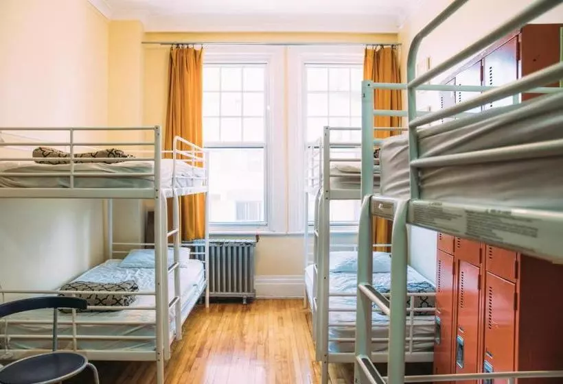 Hotel Alexandrie Hostel