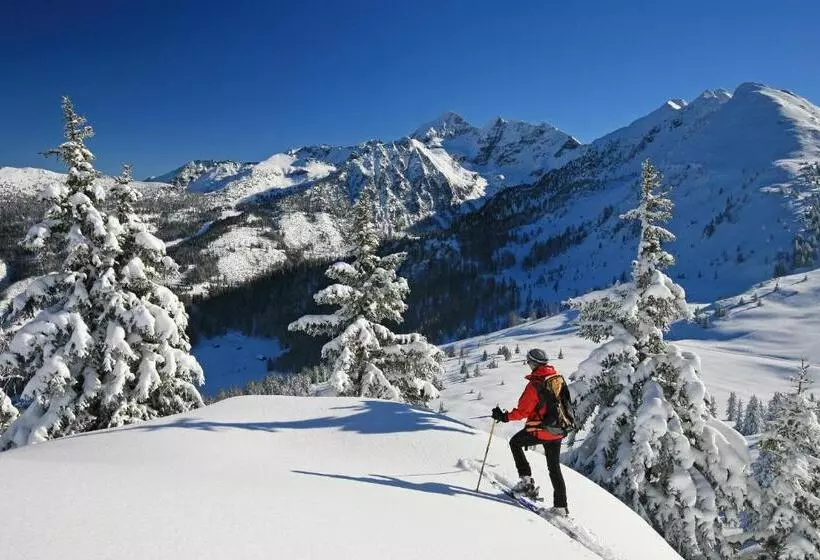 فندق Der Burgfellnerhof   Adults Only