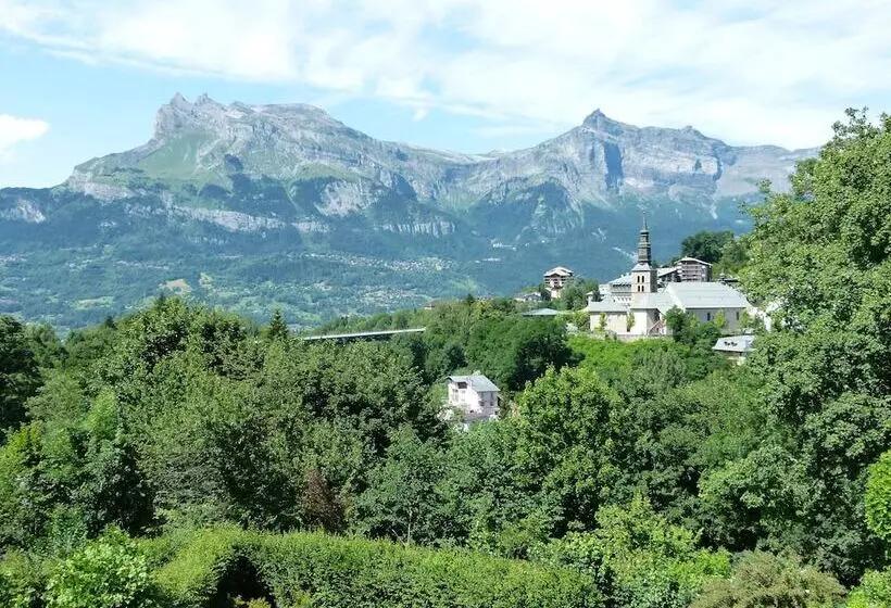 هتل Chalet Liberty Mont Blanc