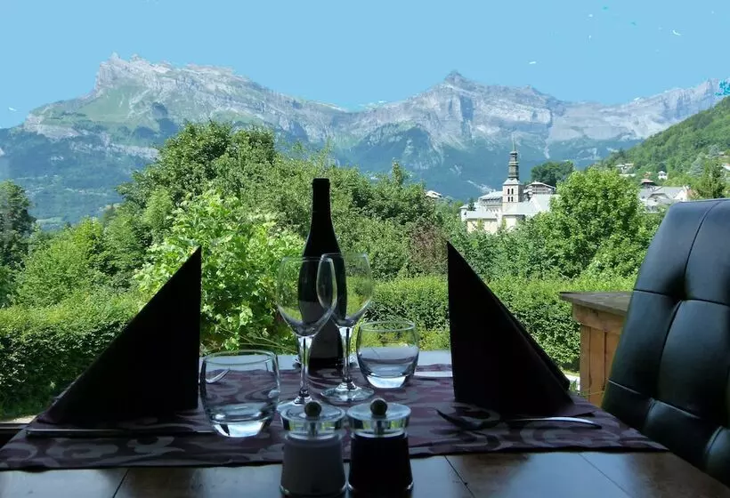 هتل Chalet Liberty Mont Blanc