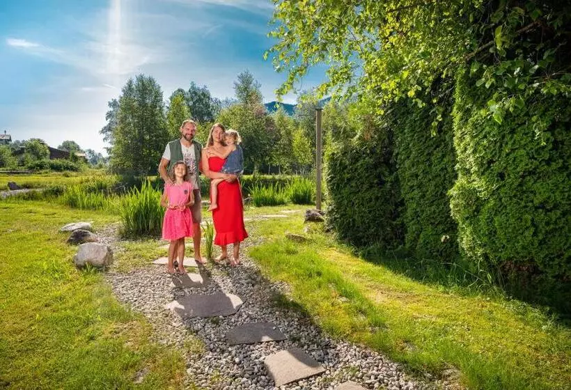 Отель Frohnatur