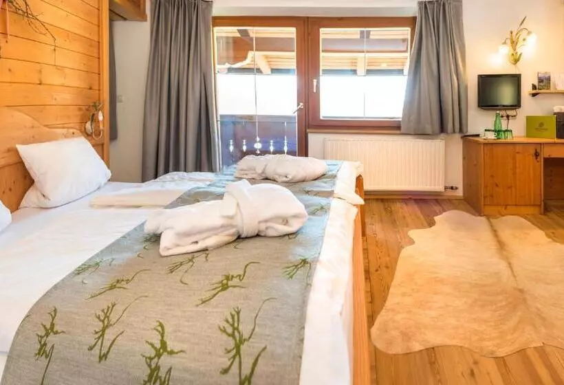 Отель Frohnatur