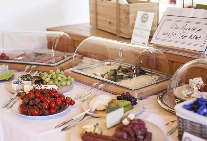 Отель Frohnatur