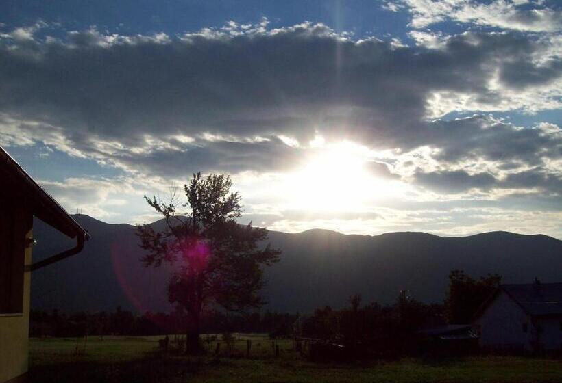 Отель House Mara