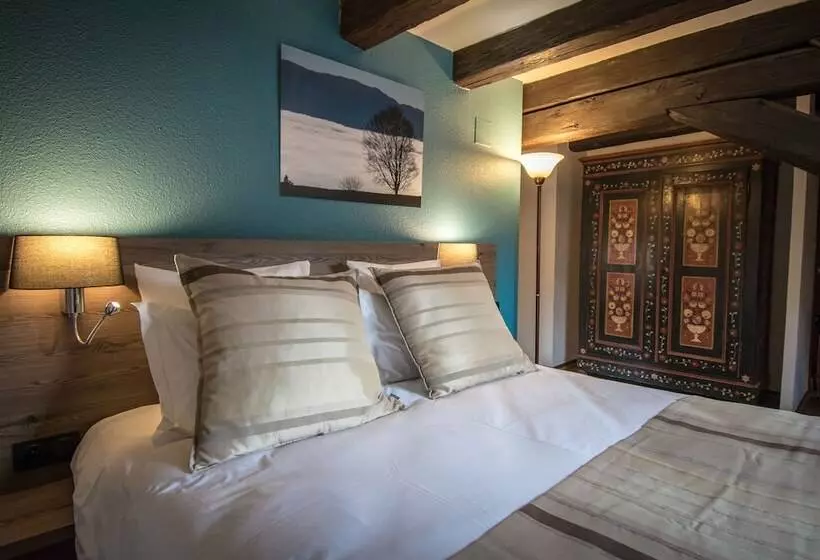 فندق Hôtel De La Couronne