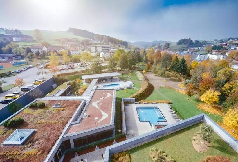 Отель Lebensquell Bad Zell