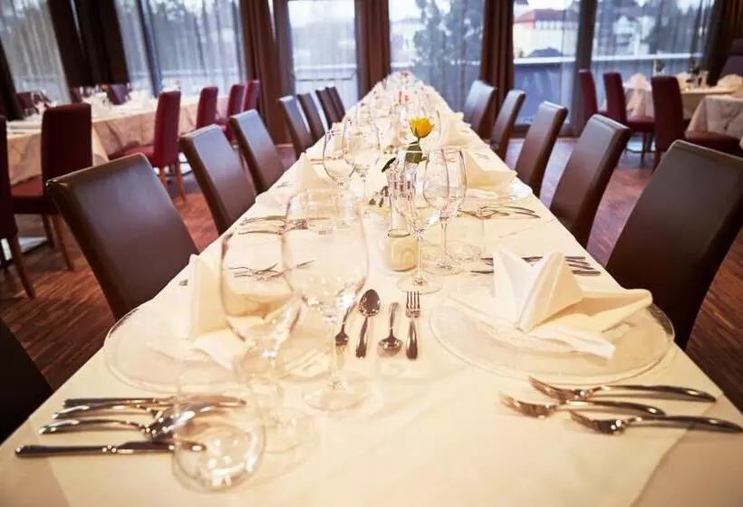 Отель Lebensquell Bad Zell