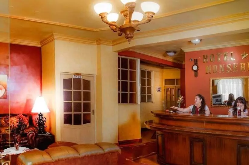 هتل Monserrat
