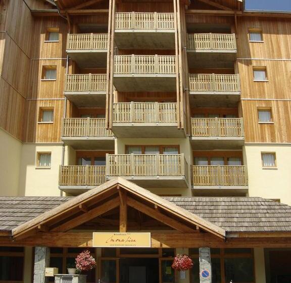 هتل Noemys Les Toits Du Devoluy