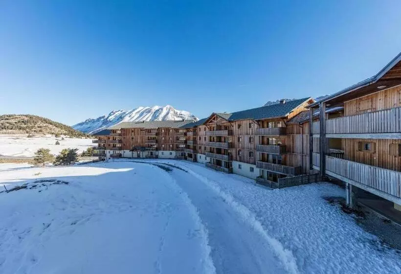 Отель Noemys Les Toits Du Devoluy