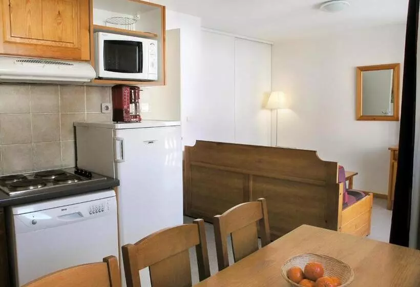 Отель Noemys Les Toits Du Devoluy