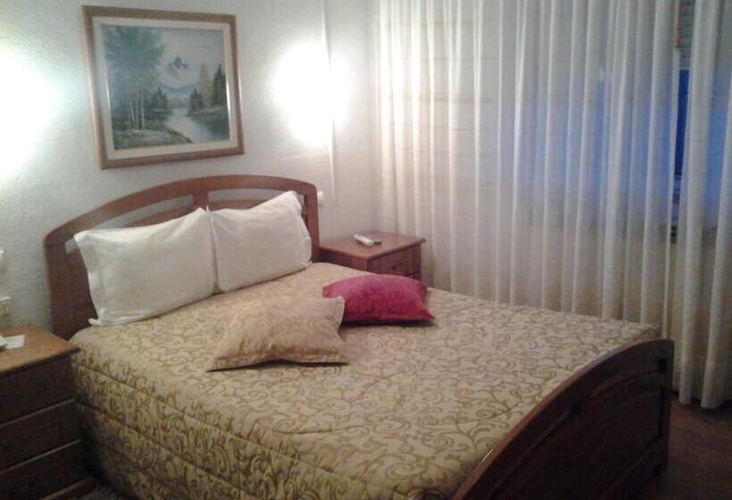 هتل Residencial Pinto