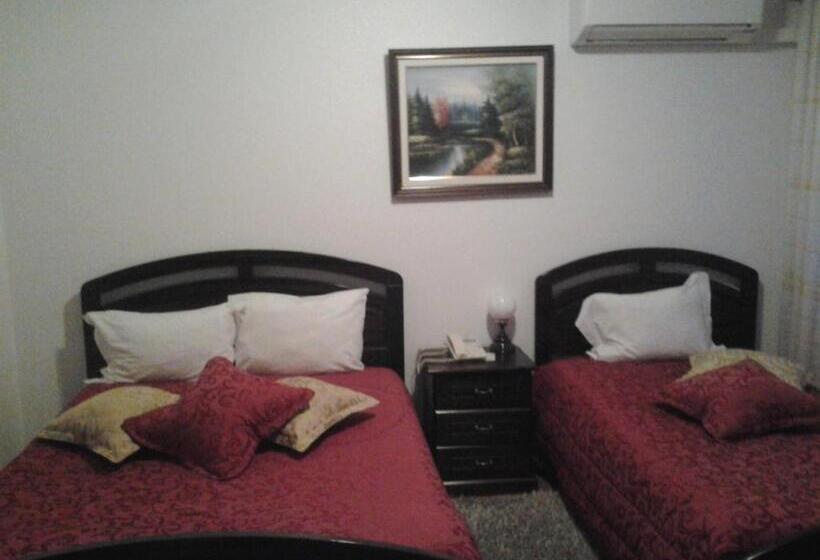 هتل Residencial Pinto